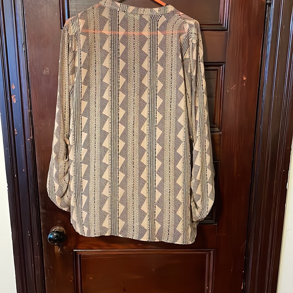 Aztec Print Top - Picture 6 of 8